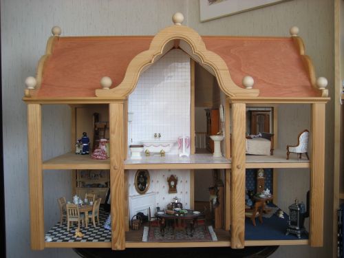 voorkant poppenhuis